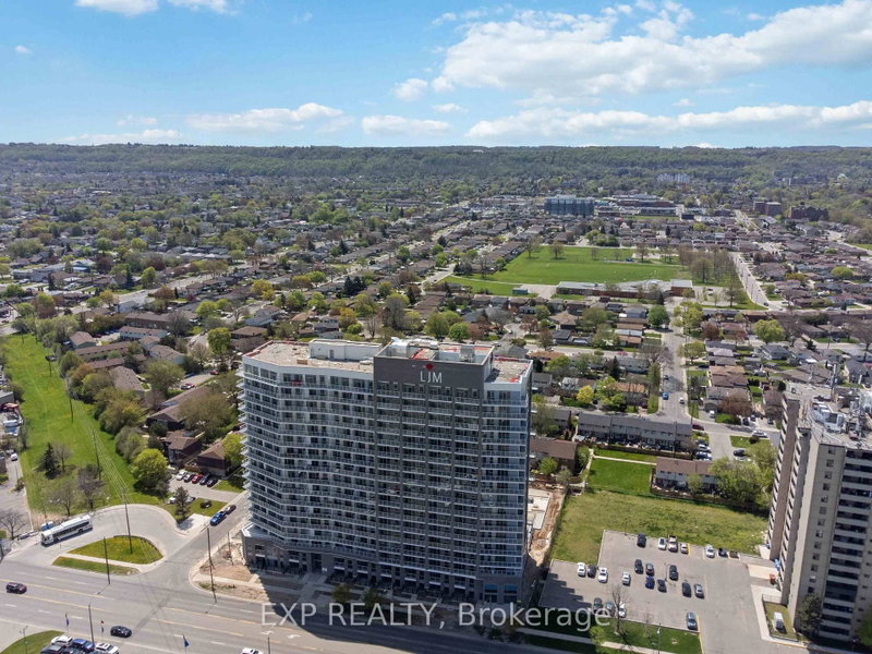 1118 - 2782 Barton Street E