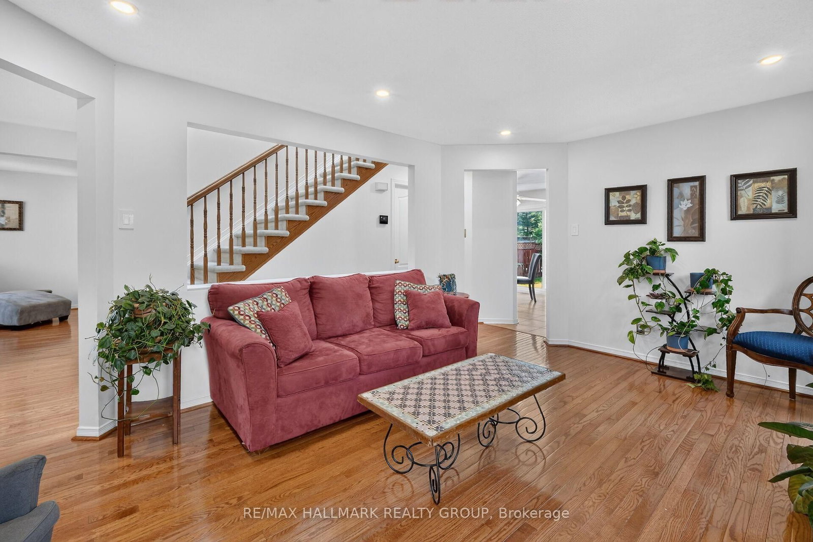6117 Silverbirch Street • Ottawa, ON photo 11