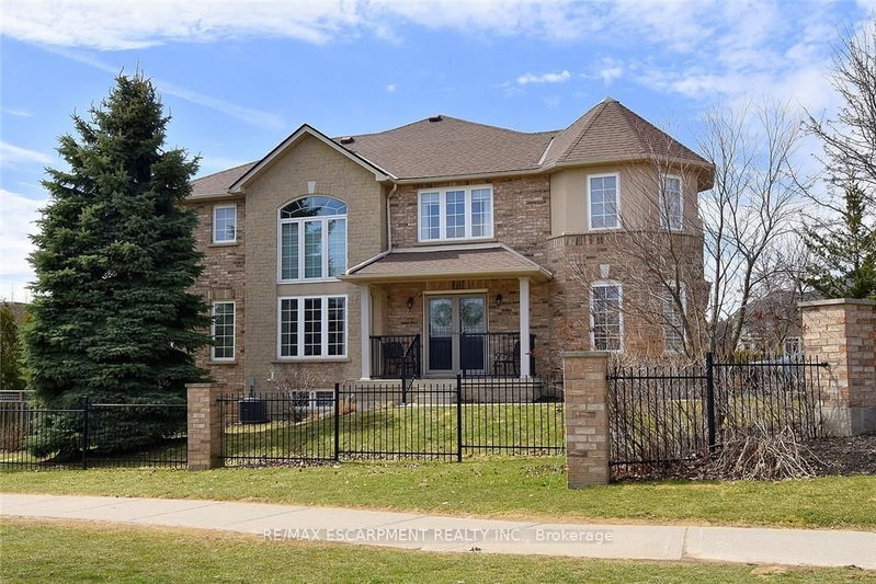 7 - 39 PANABAKER Drive