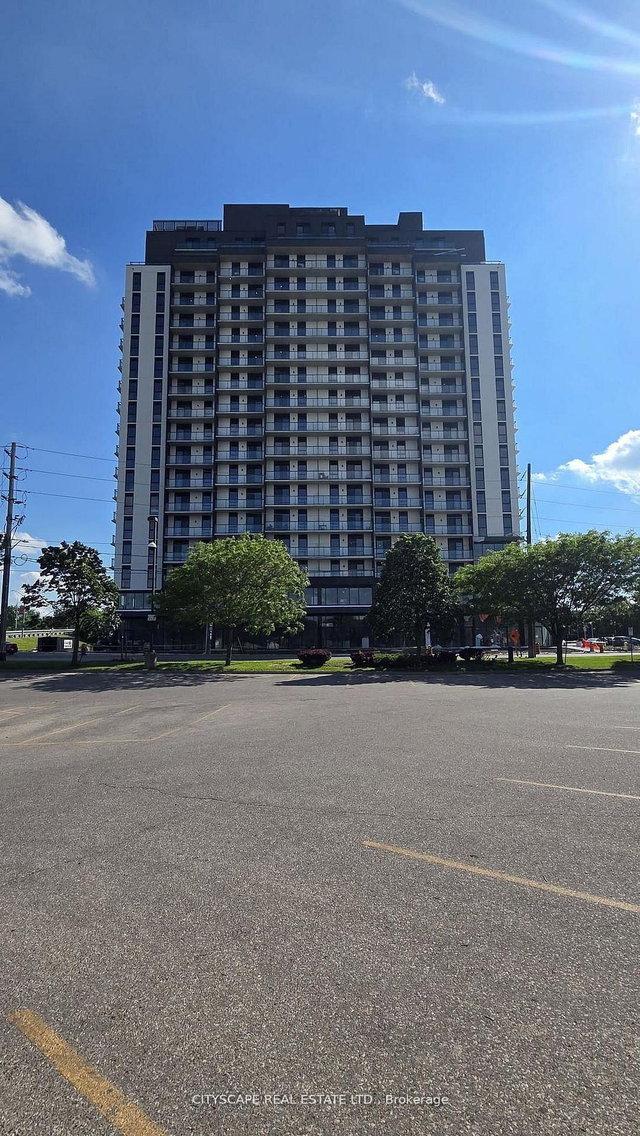 1801 - 33 Erie Avenue