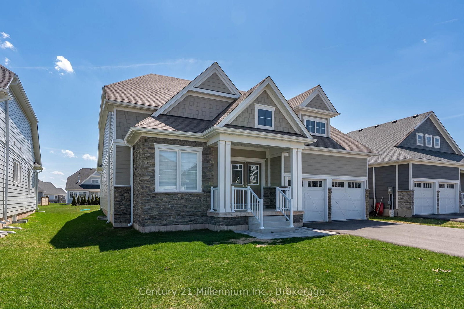 103 Laurens Lane • Georgian Bluffs, ON photo 3