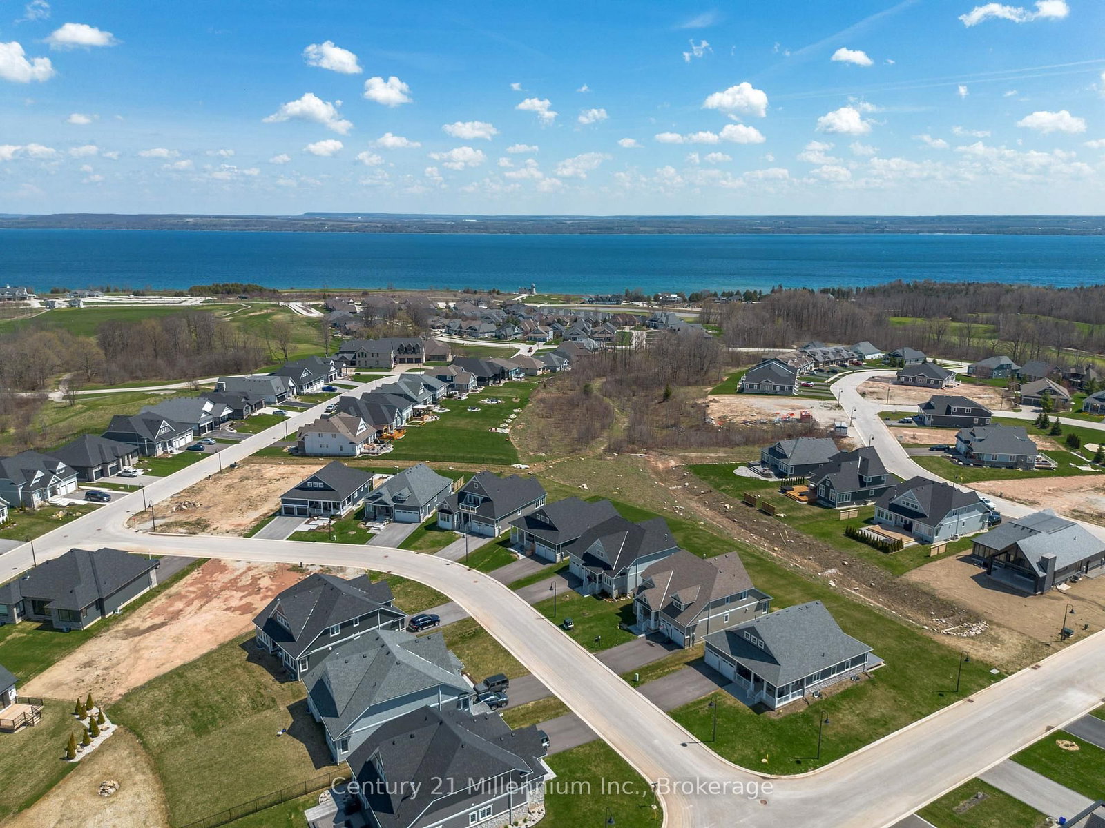 103 Laurens Lane • Georgian Bluffs, ON photo 6