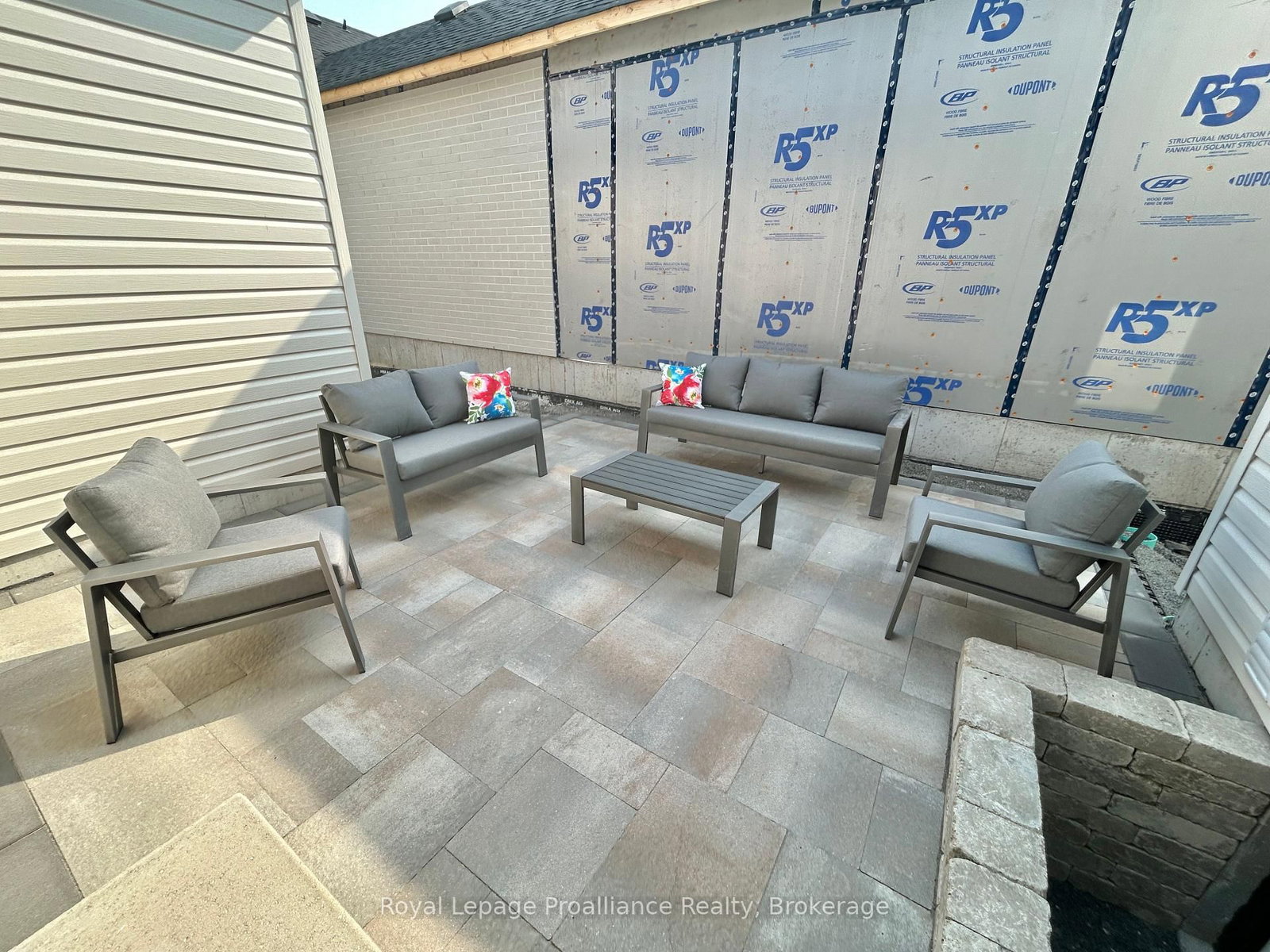 93 Athabaska Drive • Belleville, ON photo 10