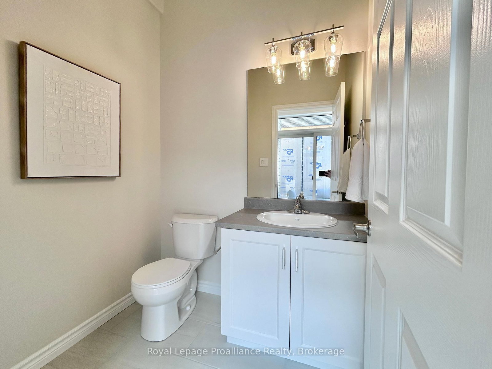 93 Athabaska Drive • Belleville, ON photo 11