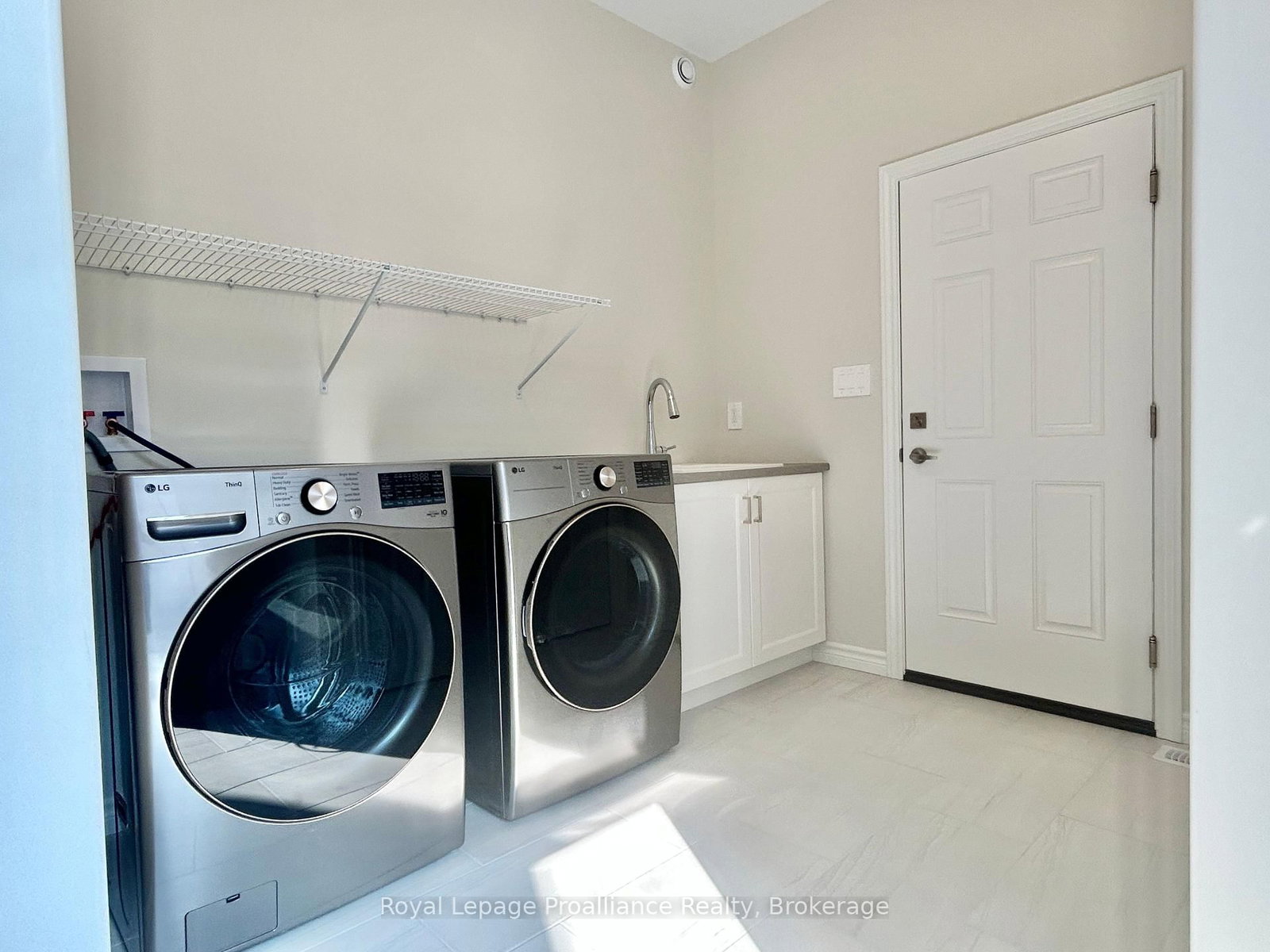 93 Athabaska Drive • Belleville, ON photo 12
