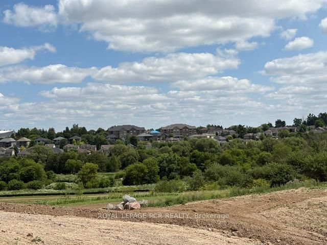 18 Reid Hill Drive • Mapleton, ON photo 6