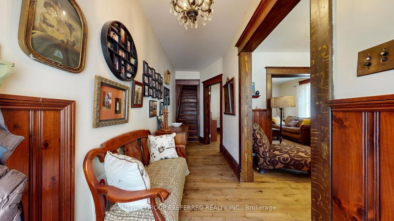 4242 Colonel Talbot Road