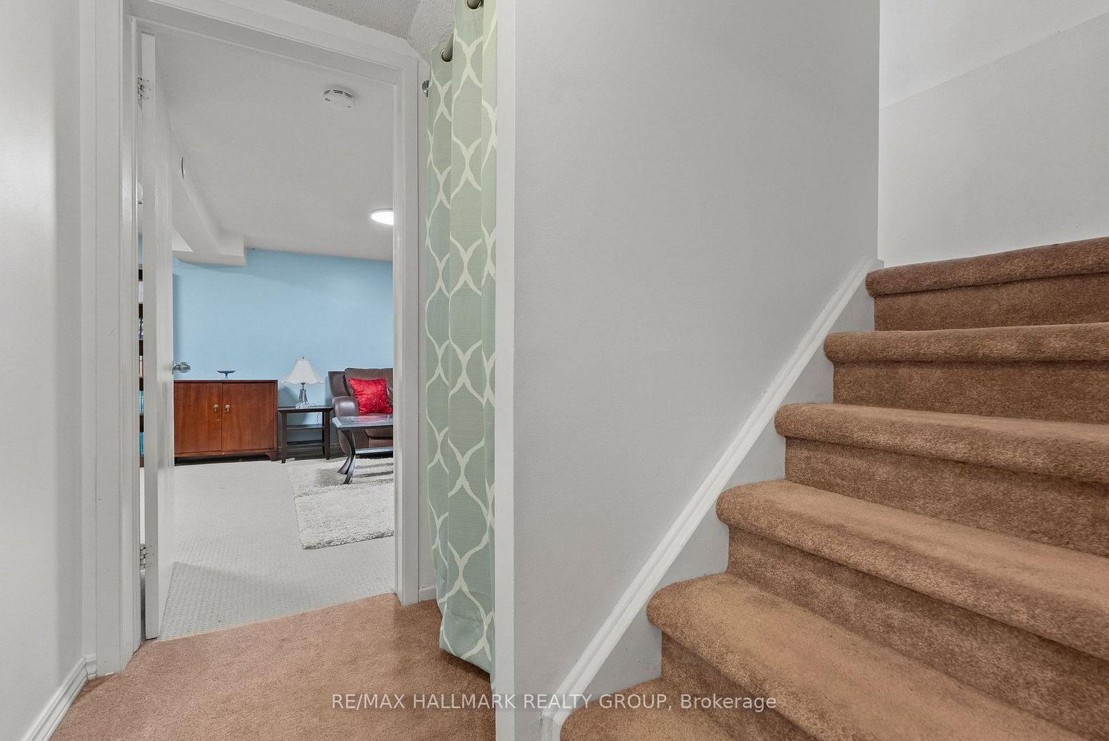 48 Sample Road • Ottawa, ON photo 28