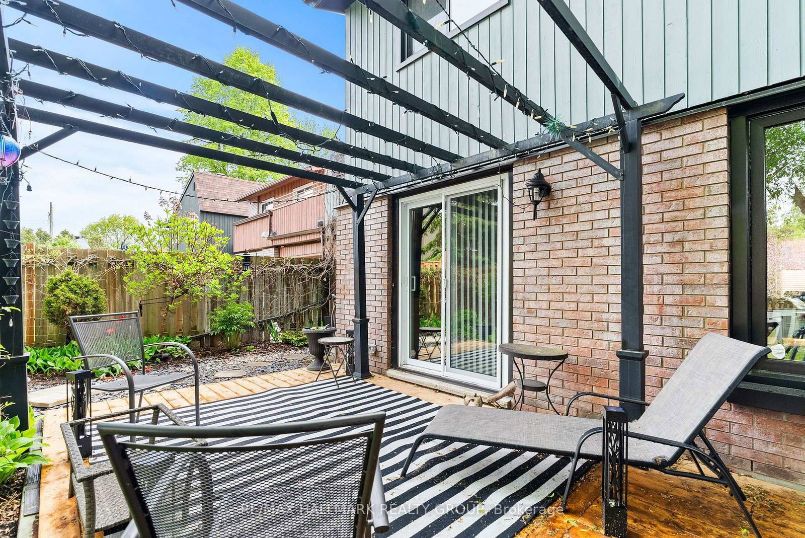 48 Sample Road • Ottawa, ON photo 32