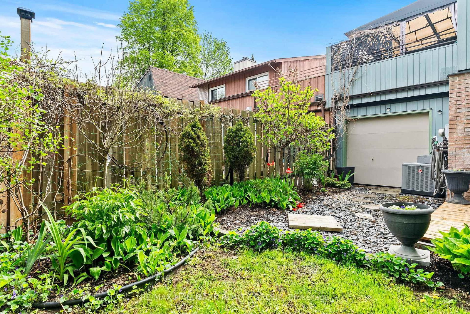 48 Sample Road • Ottawa, ON photo 34