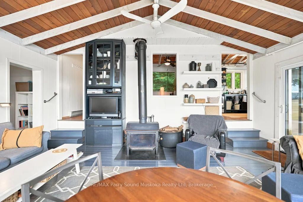 106 Kapikog South Road • The Archipelago, ON photo 10