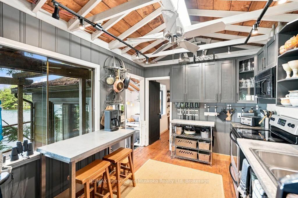 106 Kapikog South Road • The Archipelago, ON photo 17