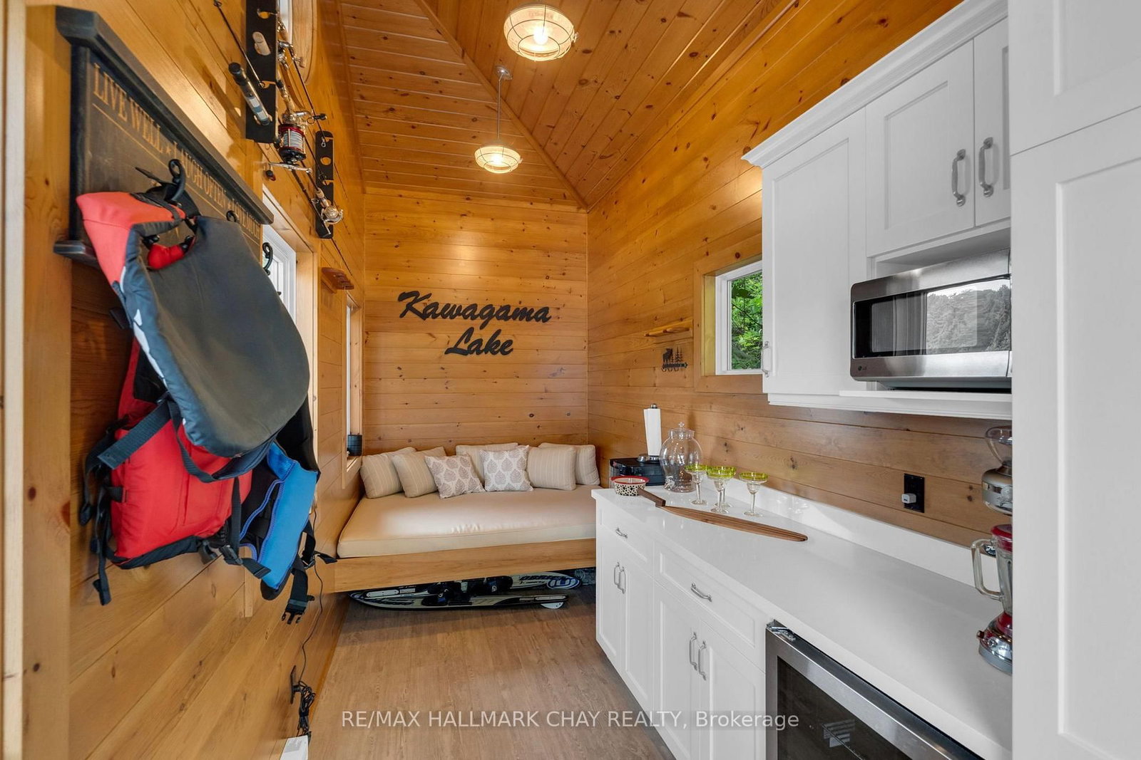 1319 Wolf Circle • Algonquin Highlands, ON photo 45