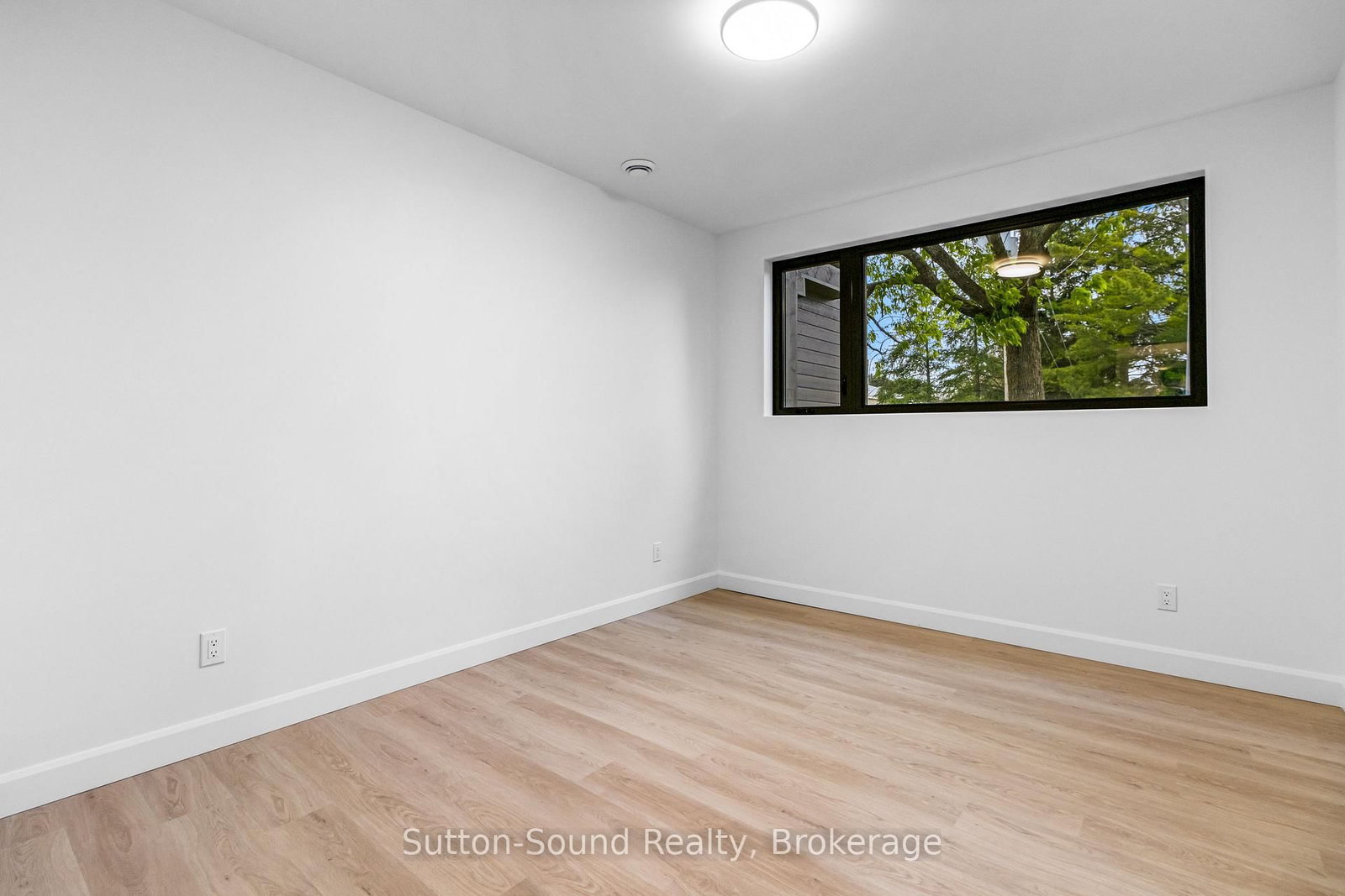 535 #101 Isaac Street • South Bruce Peninsula, ON photo 13