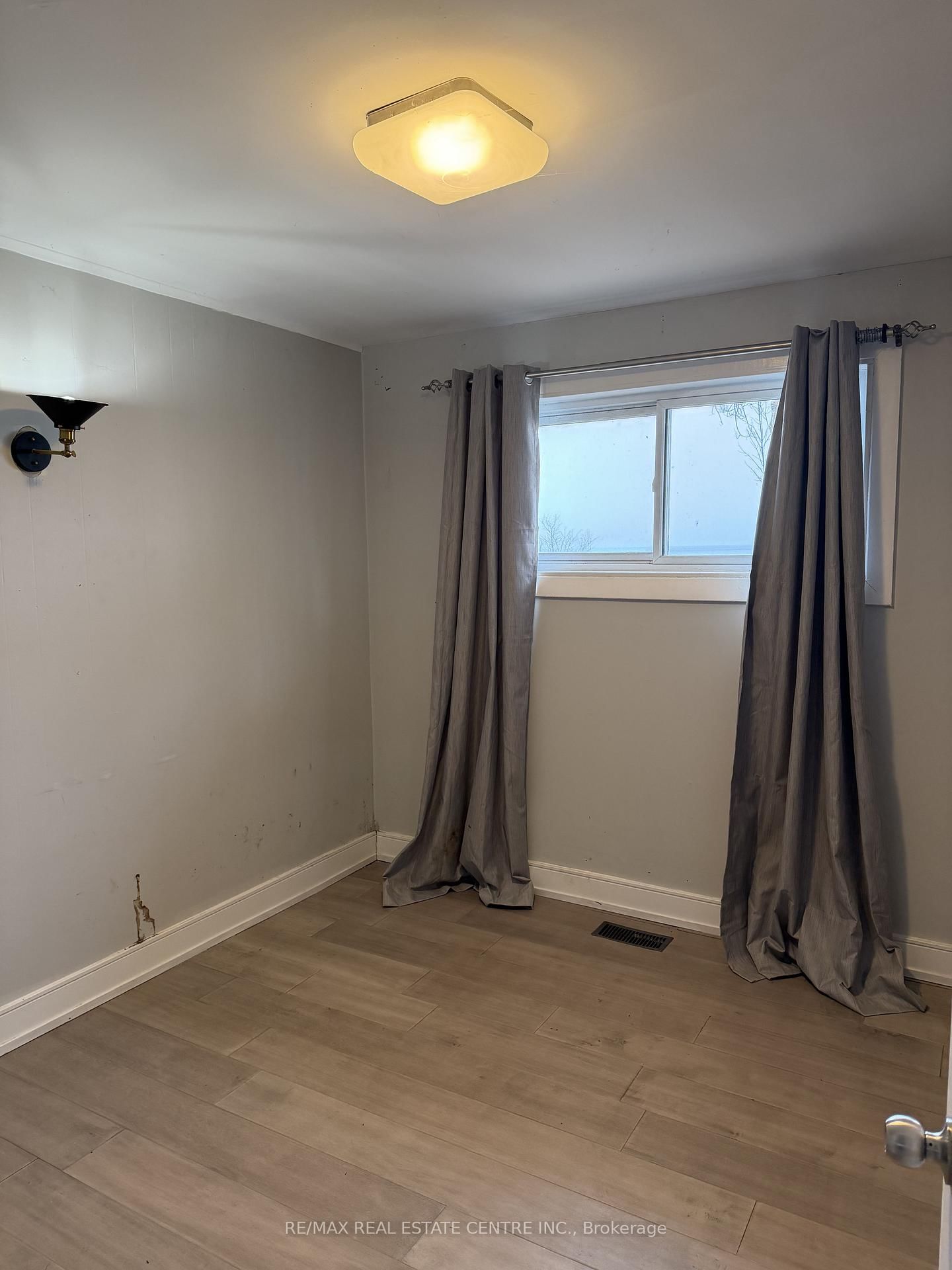 35 Lakeside Avenue • Meaford, ON photo 18