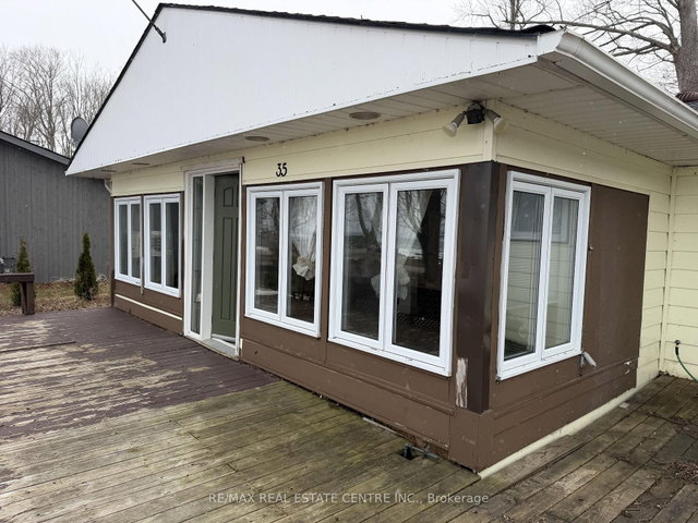 35 Lakeside Avenue