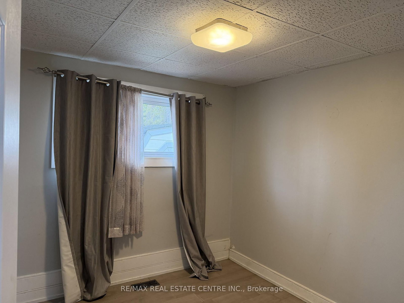 35 Lakeside Avenue • Meaford, ON photo 21