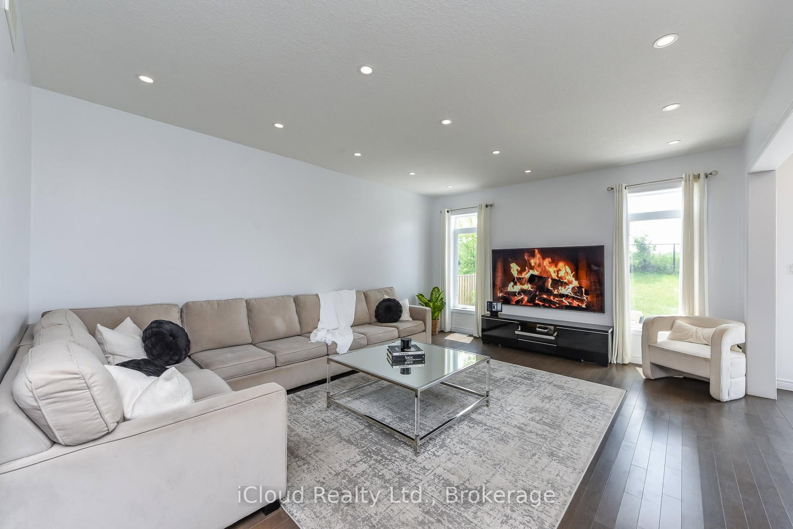 132 Drone Crescent • Guelph, ON photo 12