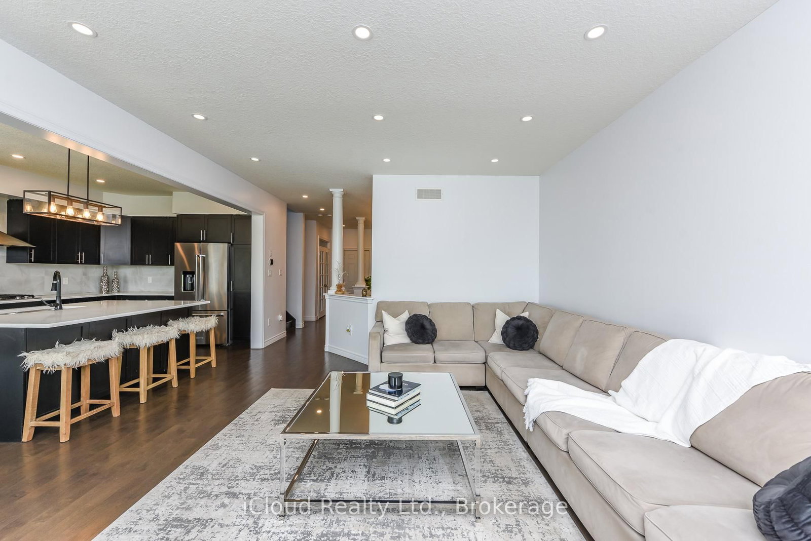 132 Drone Crescent • Guelph, ON photo 13
