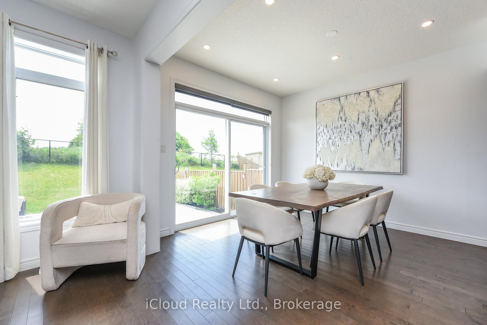 132 Drone Crescent • Guelph, ON photo 16