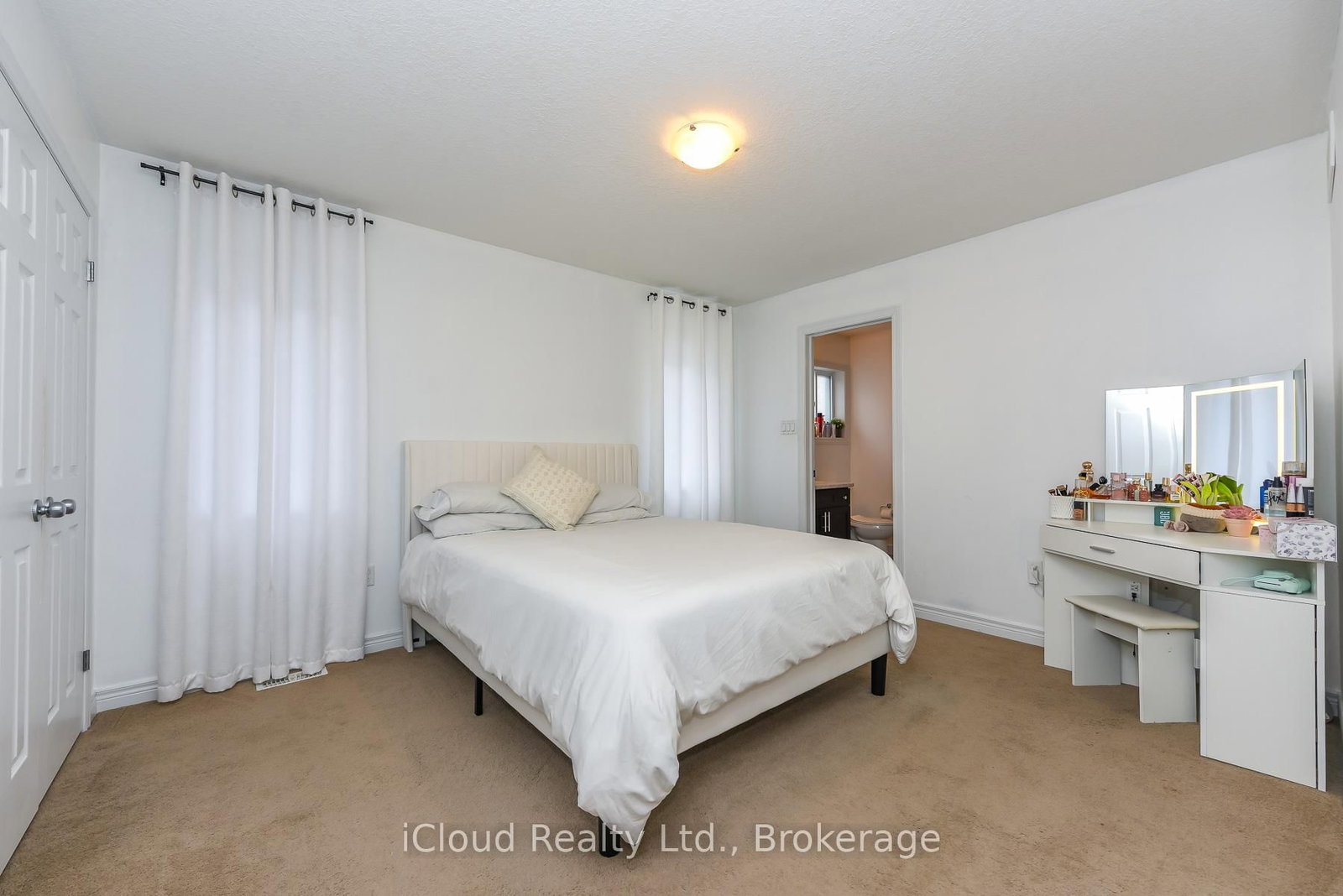 132 Drone Crescent • Guelph, ON photo 26