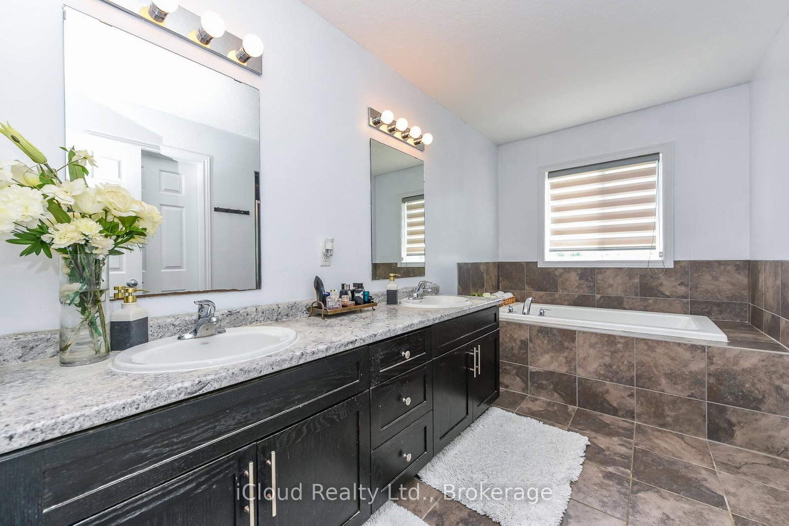 132 Drone Crescent • Guelph, ON photo 35