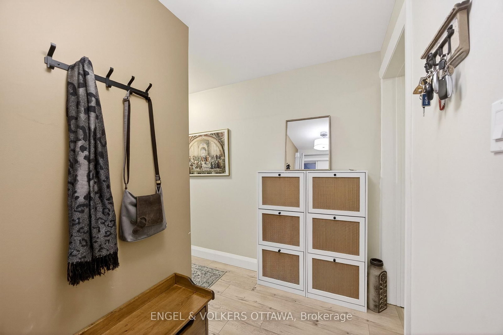 35 Robinson Avenue • #B • Ottawa, ON photo 3