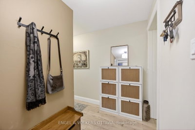 35 Robinson Avenue • #B • Ottawa, ON photo 3