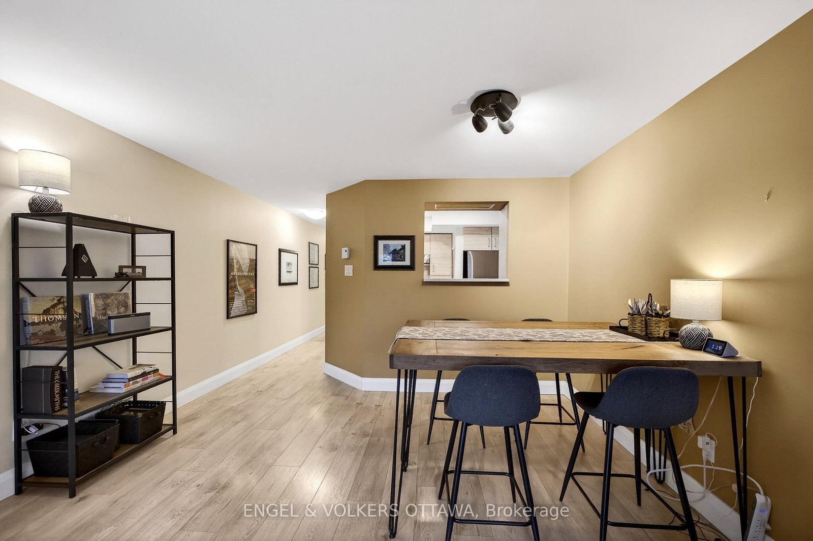 35 Robinson Avenue • #B • Ottawa, ON photo 6