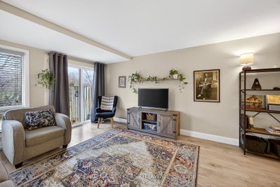 35 Robinson Avenue • #B • Ottawa, ON photo 9