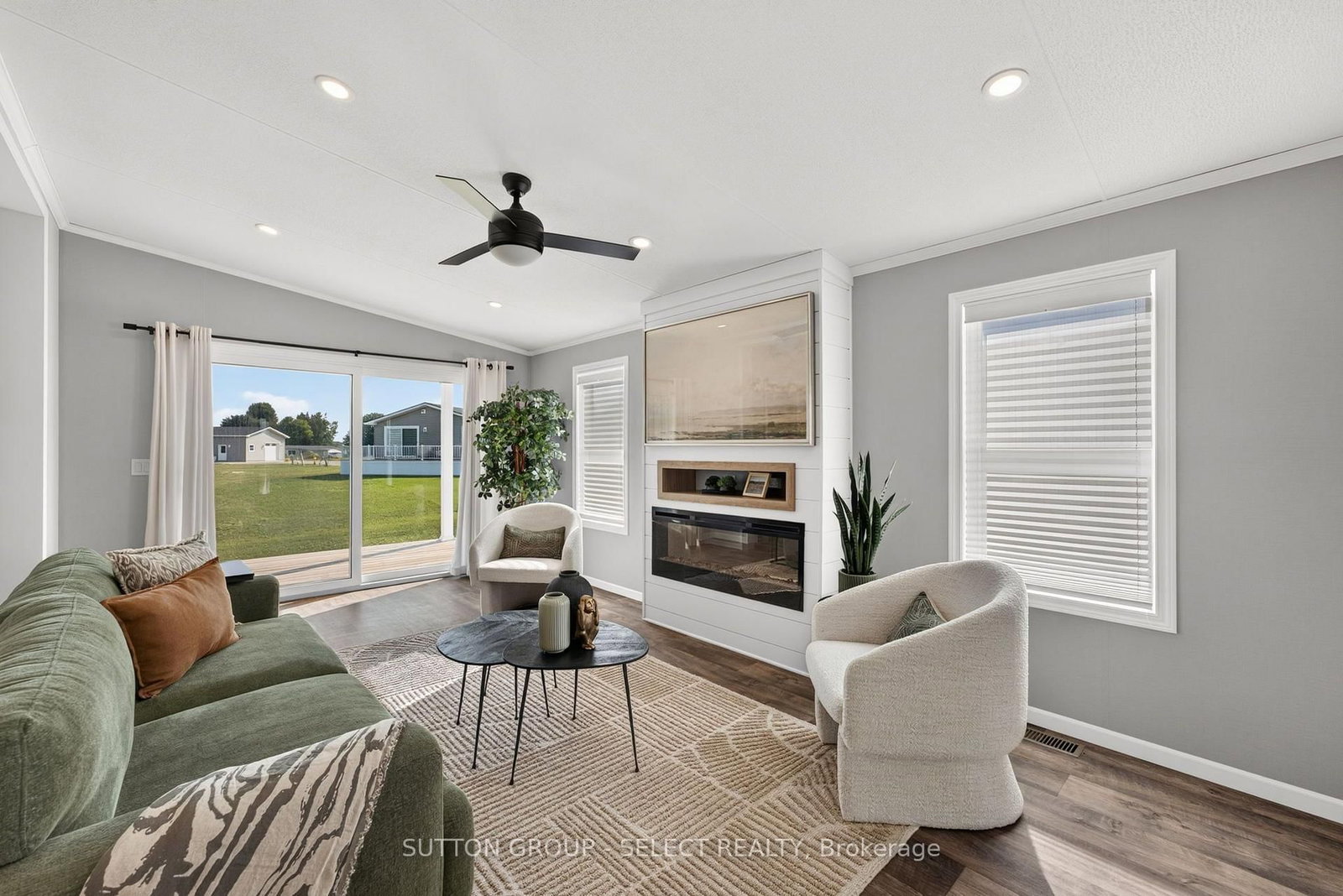 Listing Image 7