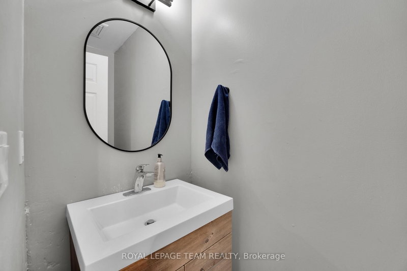 282 Dalehurst Dr photo 4