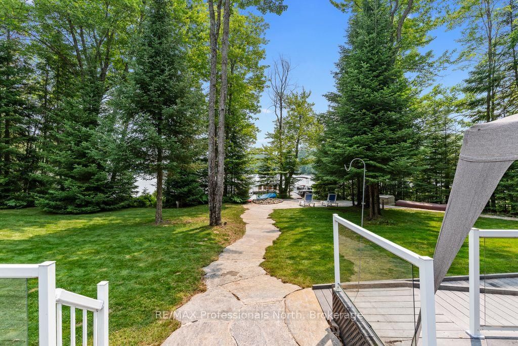 1010 Leblanc Trail • Dysart et al, ON photo 36