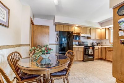 27 O'ROURKE PL Place E — photo 5