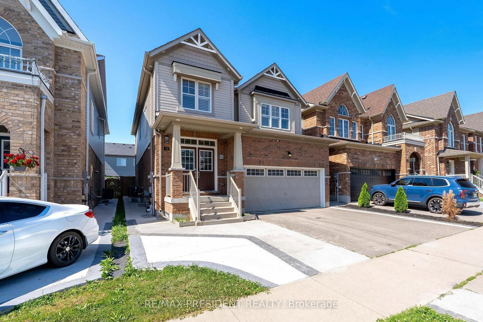 43 Mullholland Avenue • Cambridge, ON photo 3