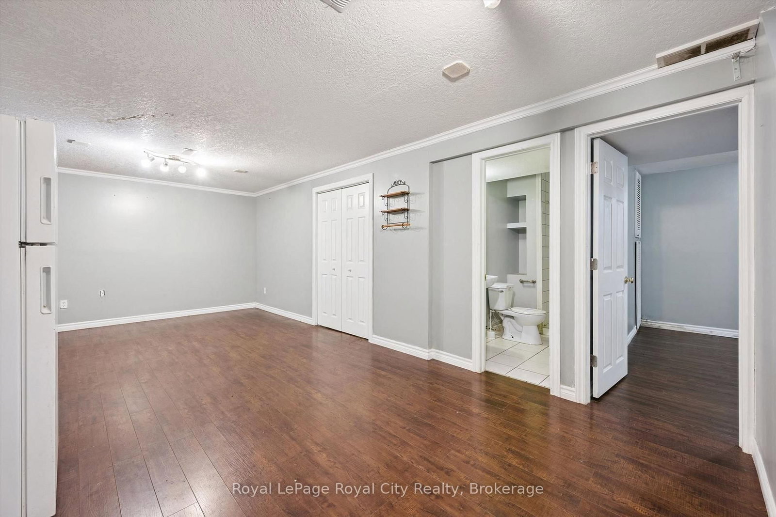628 Willow Road • Guelph, ON photo 25