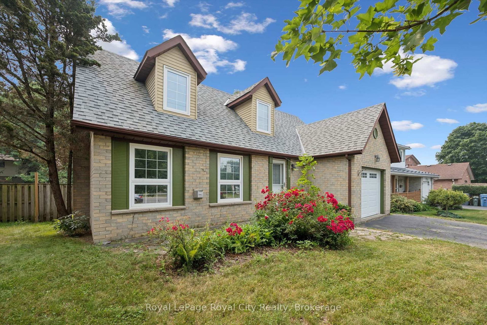 628 Willow Road • Guelph, ON photo 4