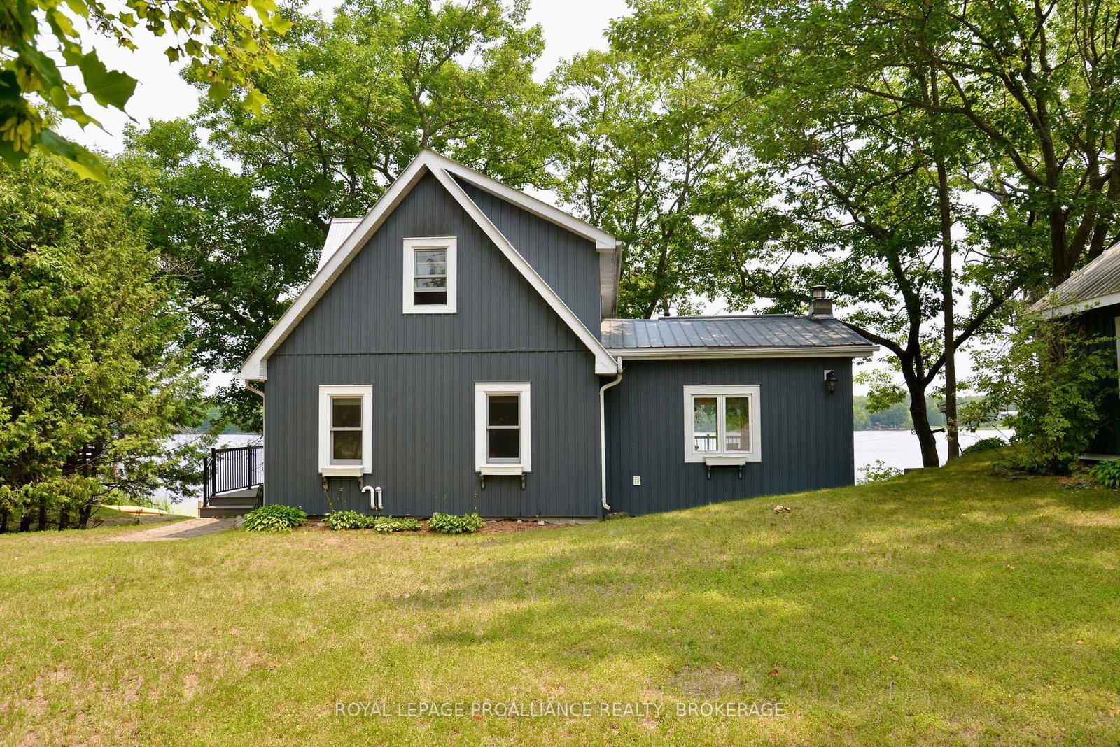 6079 Carleton Drive • Verona, ON photo 5
