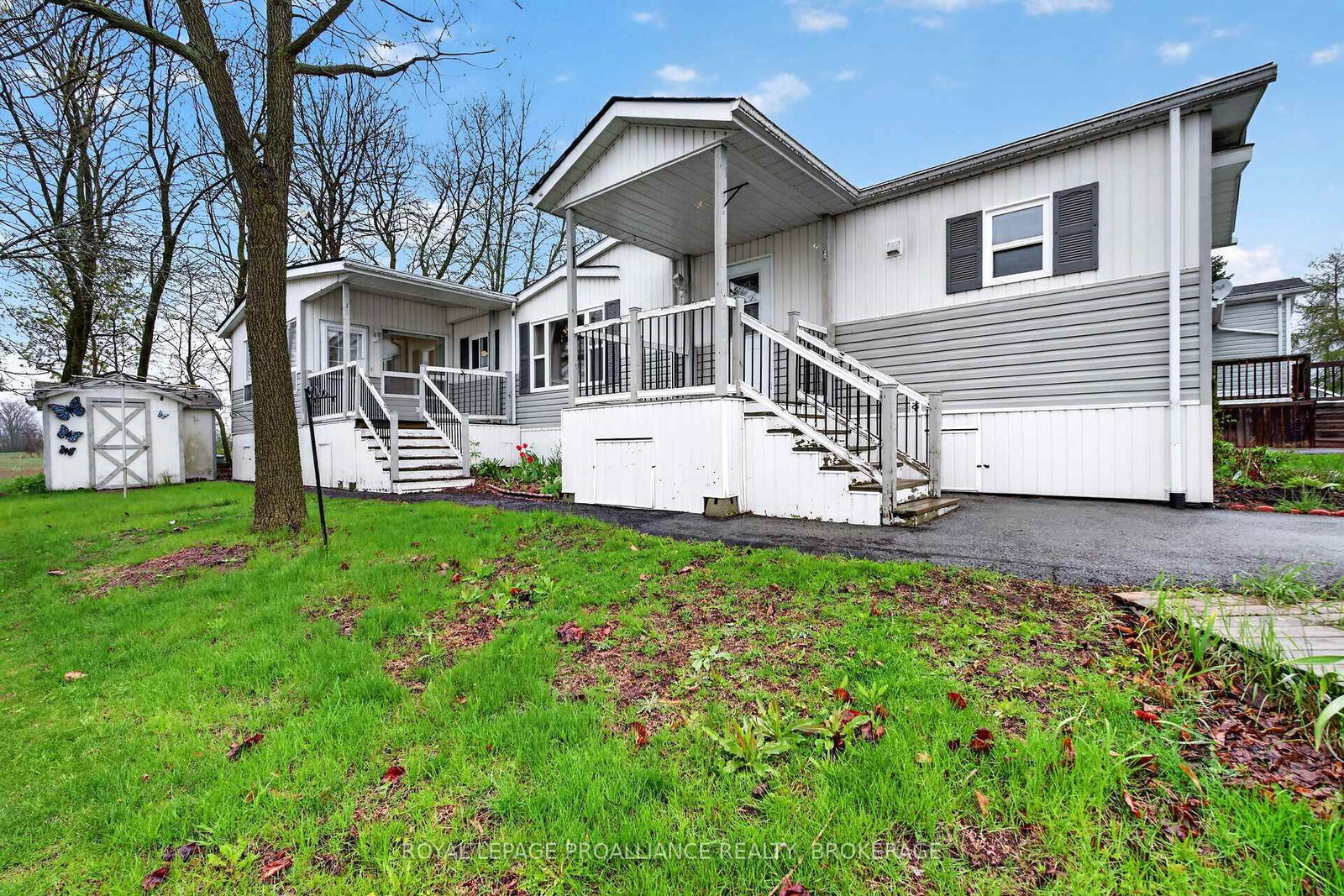 1 Elm Street • Greater Napanee, ON photo 2