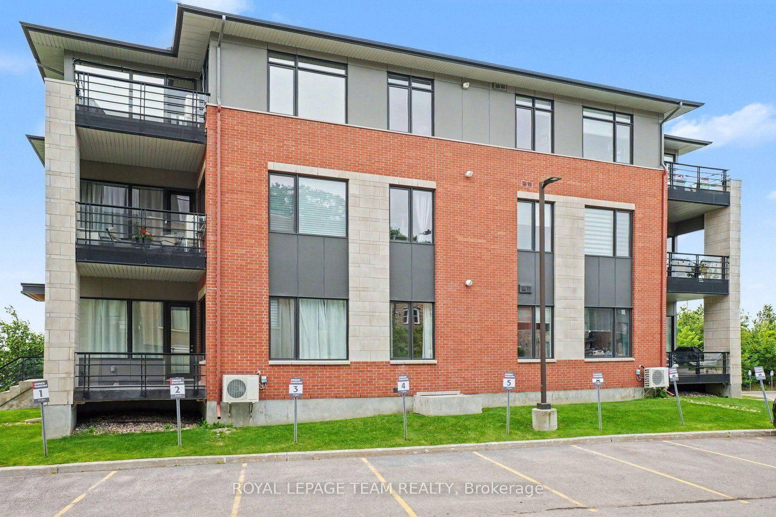 190 Boundstone Way • #104 • Ottawa, ON photo 23