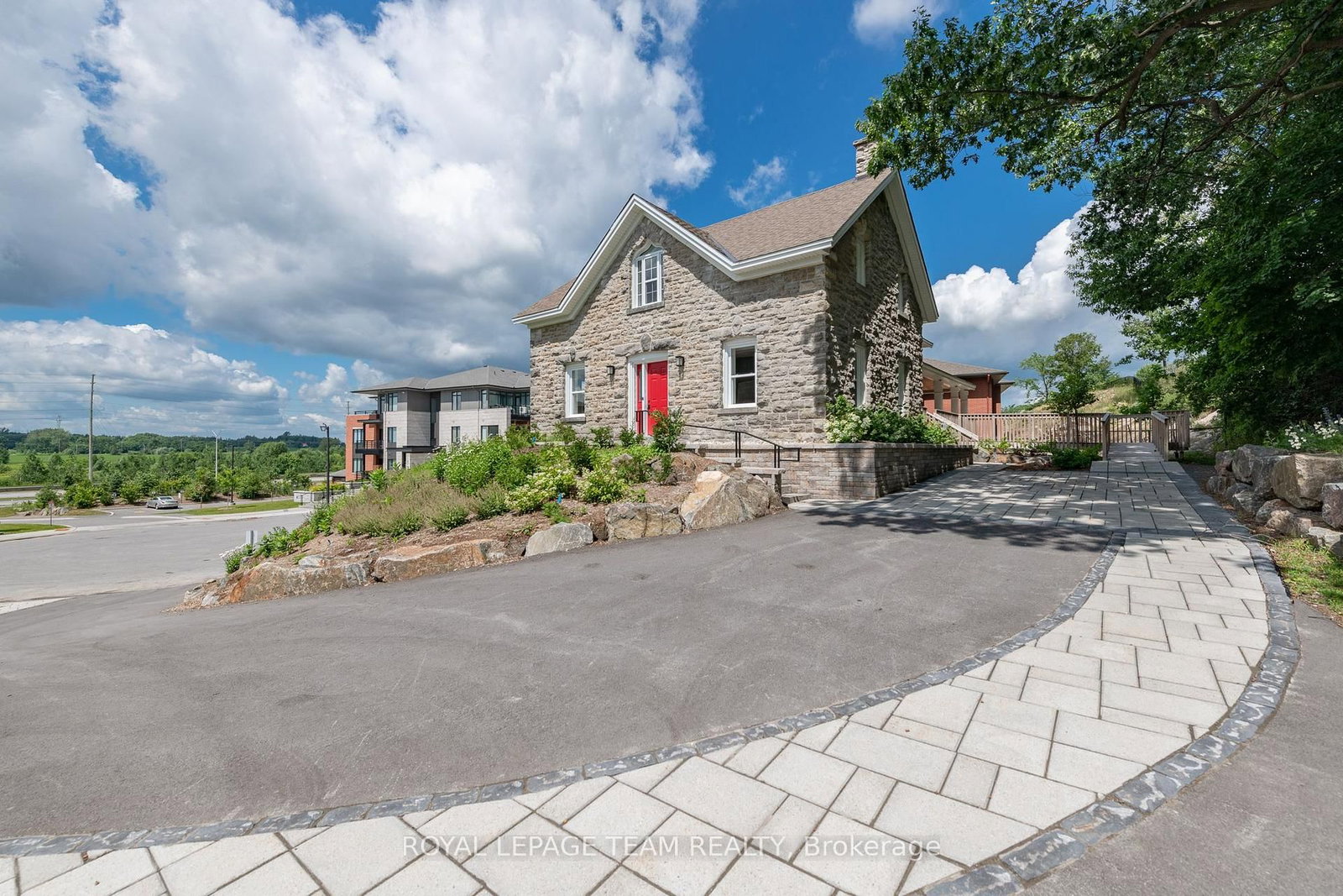 190 Boundstone Way • #104 • Ottawa, ON photo 27