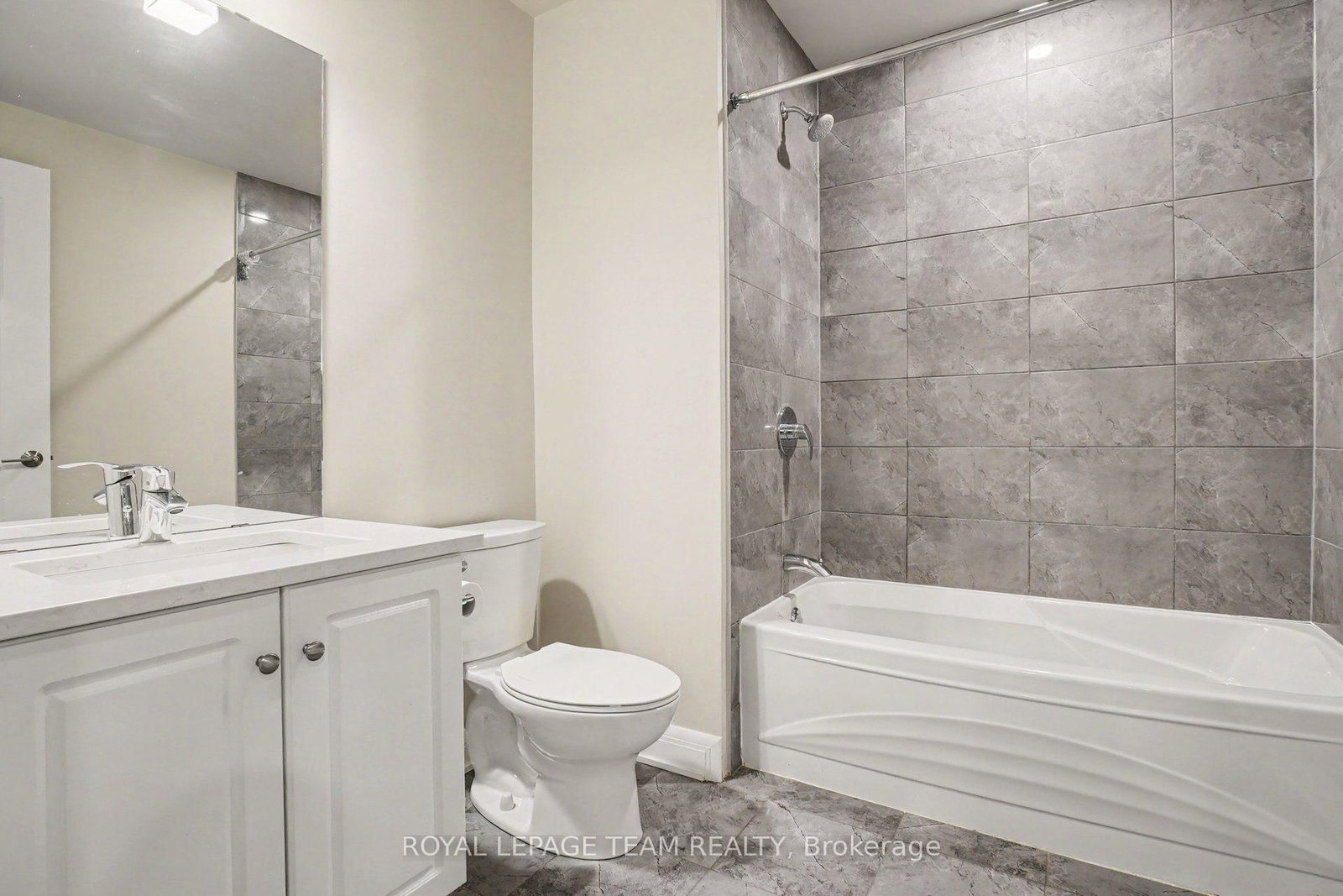 190 Boundstone Way • #104 • Ottawa, ON photo 6