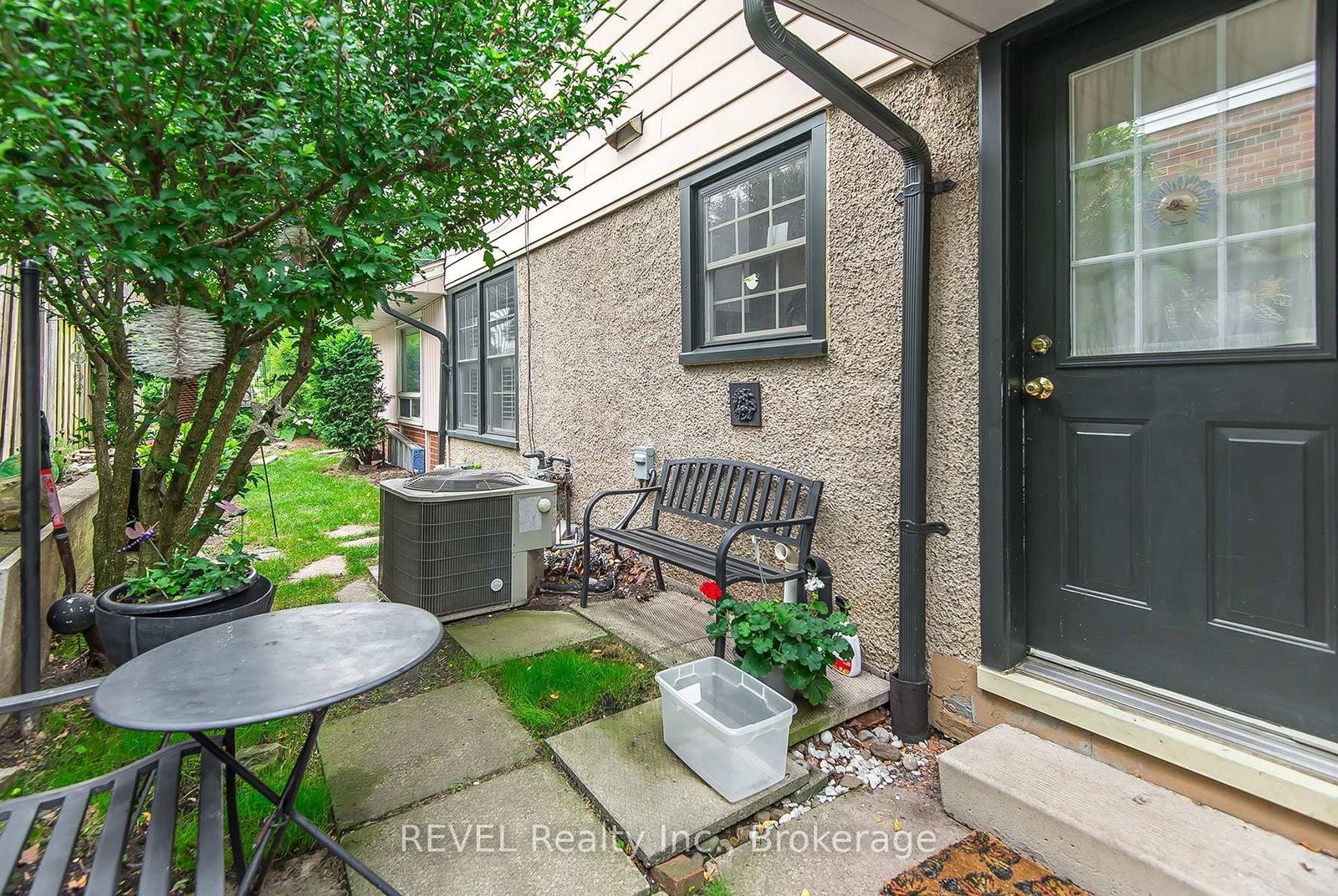 113 St. Paul Crescent • St. Catharines, ON photo 32