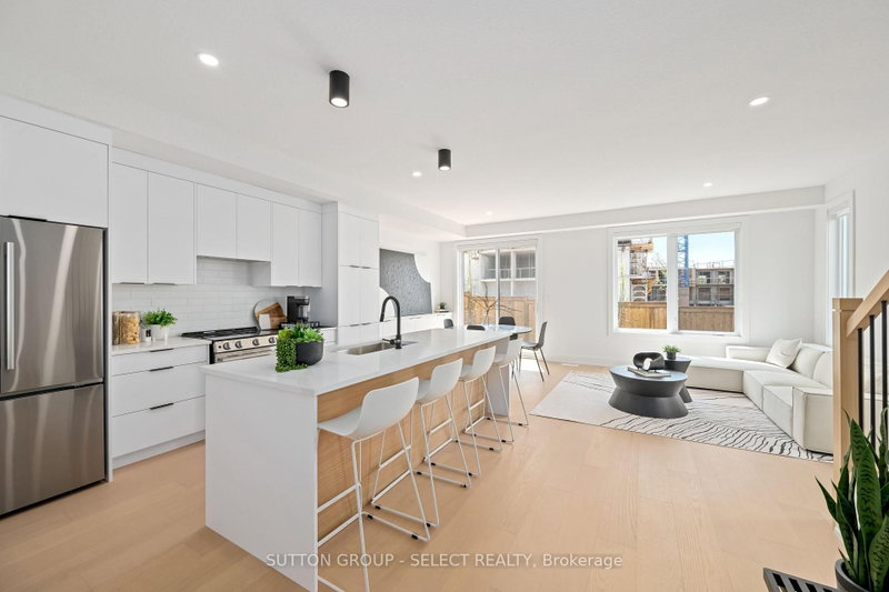 1175 Riverbend Rd photo 5