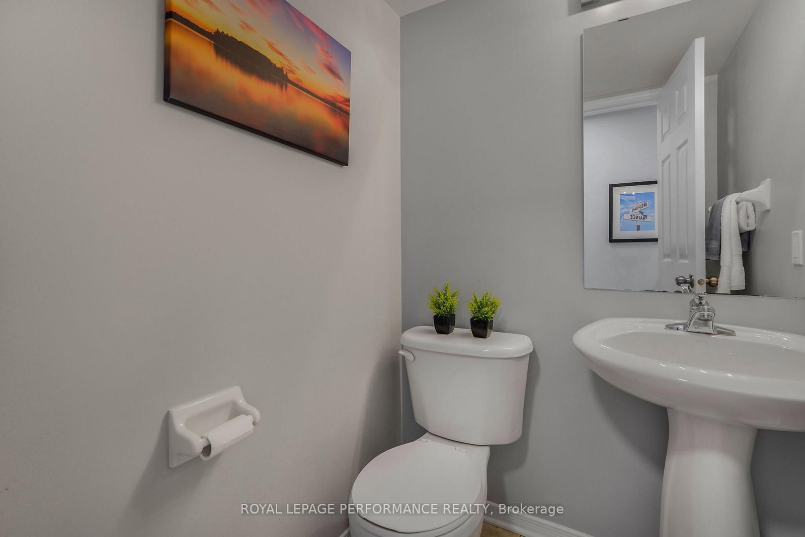 172 Colliston Crescent • Ottawa, ON photo 6
