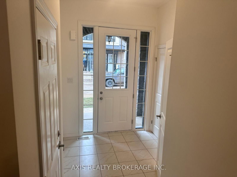 7456 Baycrest Common