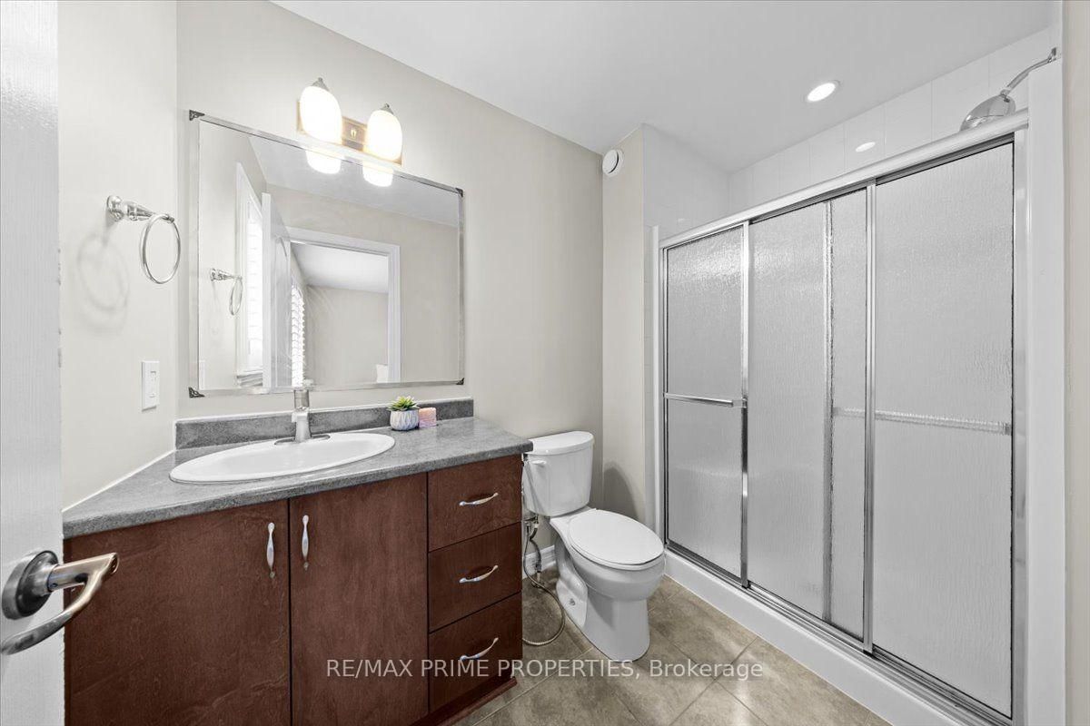 816 Azure Street • Orleans, ON photo 33