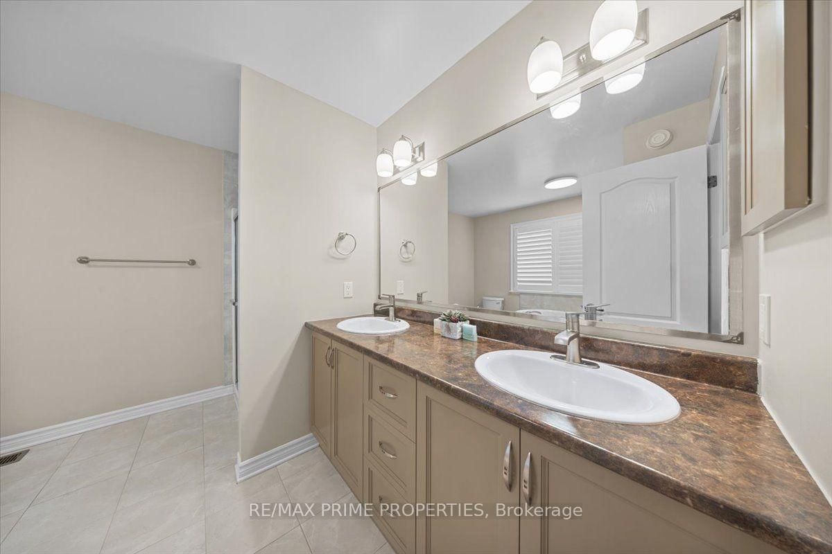 816 Azure Street • Orleans, ON photo 35