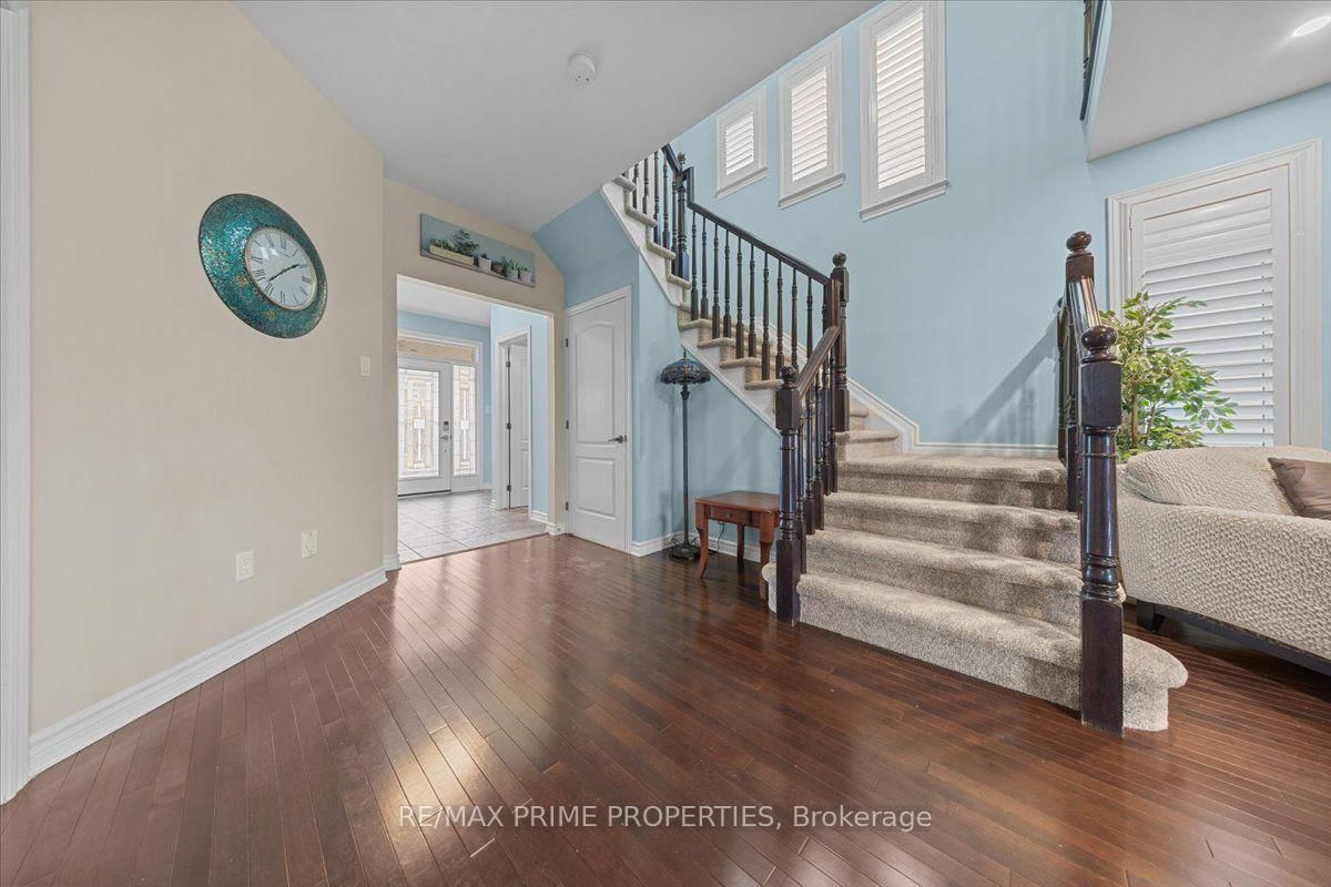 816 Azure Street • Orleans, ON photo 4