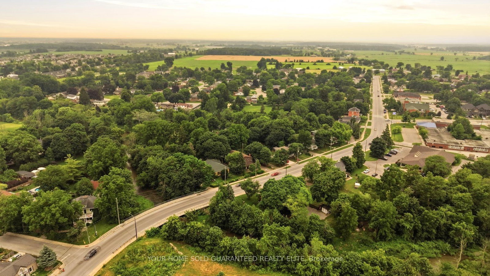 211 Canborough Street • West Lincoln, ON photo 32